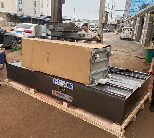 DK 77120 precision edm machine Export to Russia